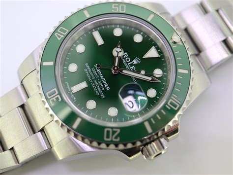 Rolex Submariner Date PAPERS Rolex Submariner Date HULK 